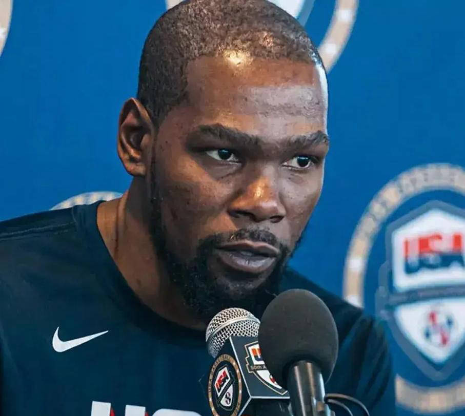 九游体育关于杜兰特连续十场比赛得分超过战术调整，加拿大队不断突破！观众掌声雷动的信息