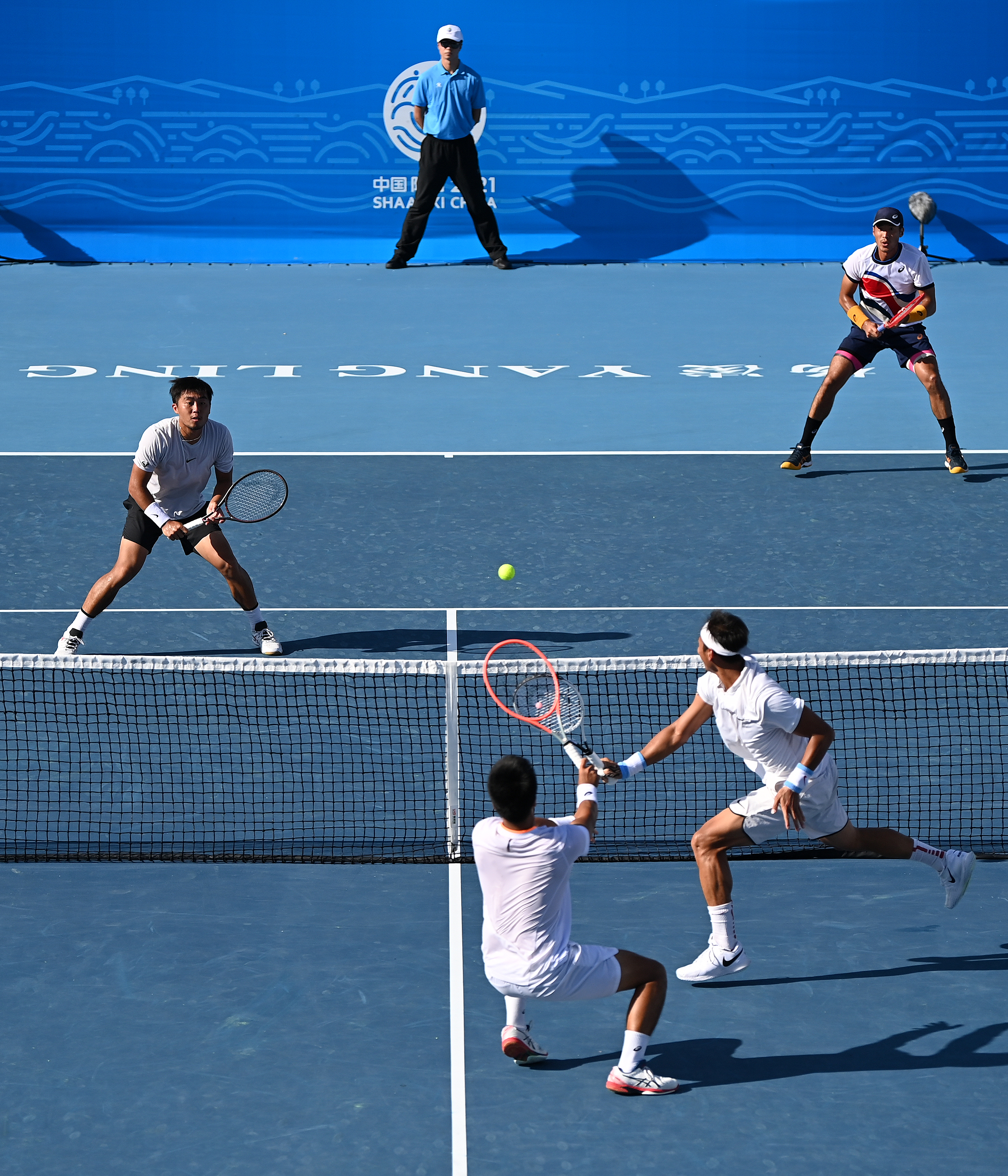 九游体育下载网球大师赛，海滨铁骑队与闽南海豚队鏖战，VAR改判成焦点！战术板得到兑现的简单介绍